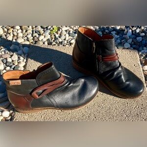 PIKOLINOS Black and Brown Ankle Boots